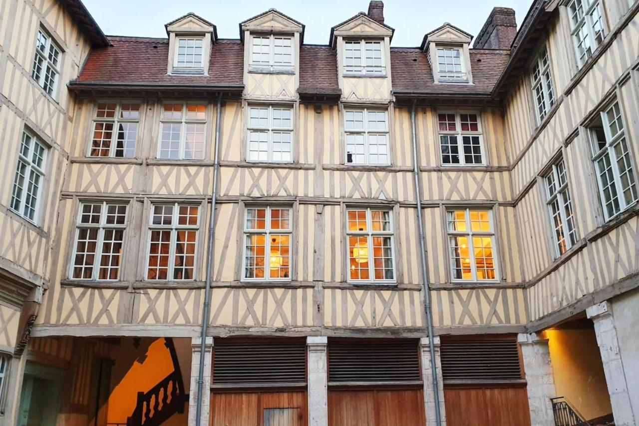 Ancien Hotel Particulier - Pl Du Vieux Marche 4 Pers Rouen Luaran gambar